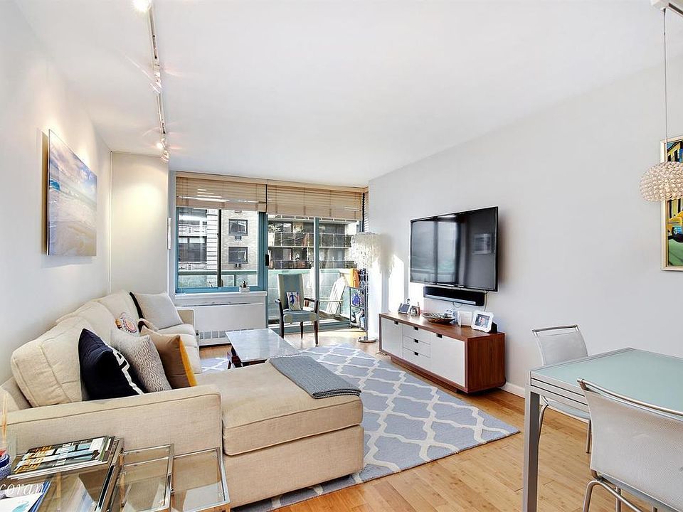1st image of 22-26 W 15th St APT 4F