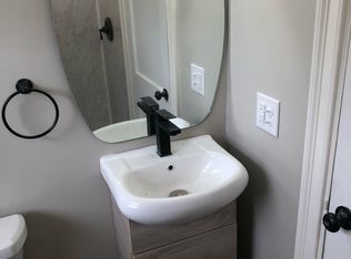 739 Quaker Rd #2, East Aurora, NY 14052