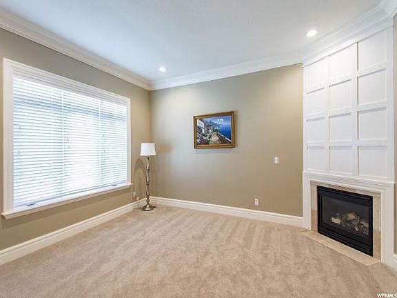 3rd image of 1846 E Honey Creek Ln