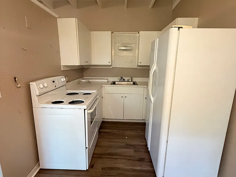 60 Yacht Club Dr NE #15 — Photo 3