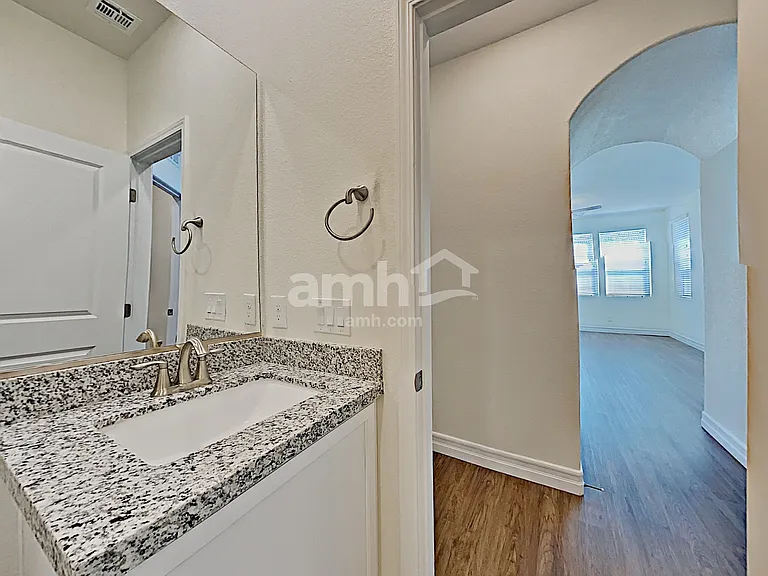 967 Nero Ave — Photo 11