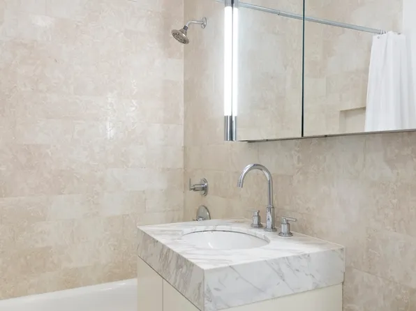 300 East 64th Street image 6 of 6