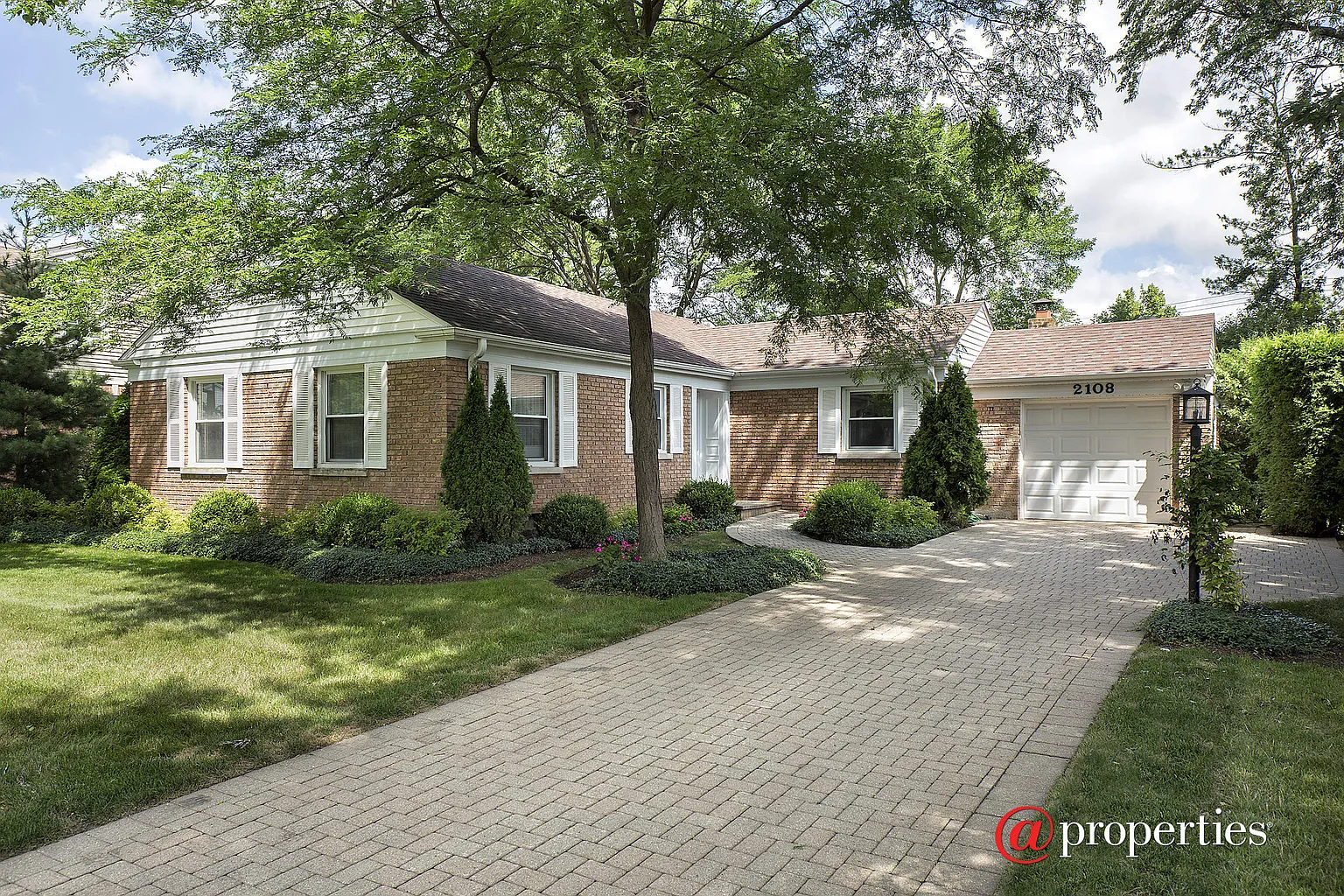 2108 Larkdale Dr photo 1