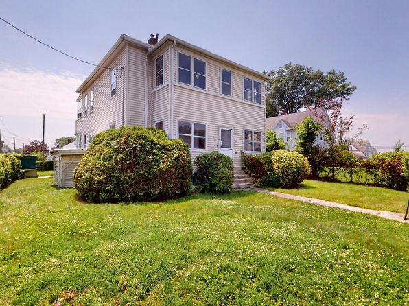907 New Britain Ave