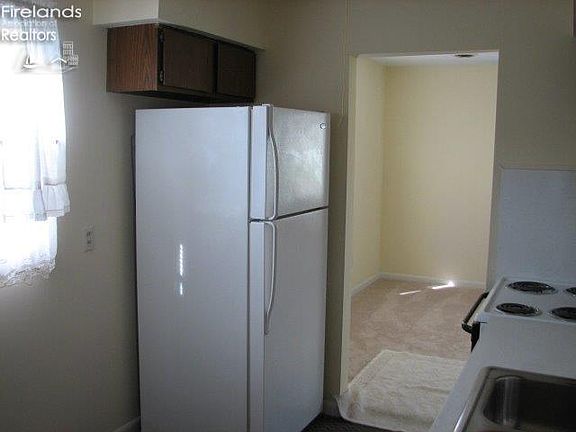 5th image of 407 Oaklawn Ave