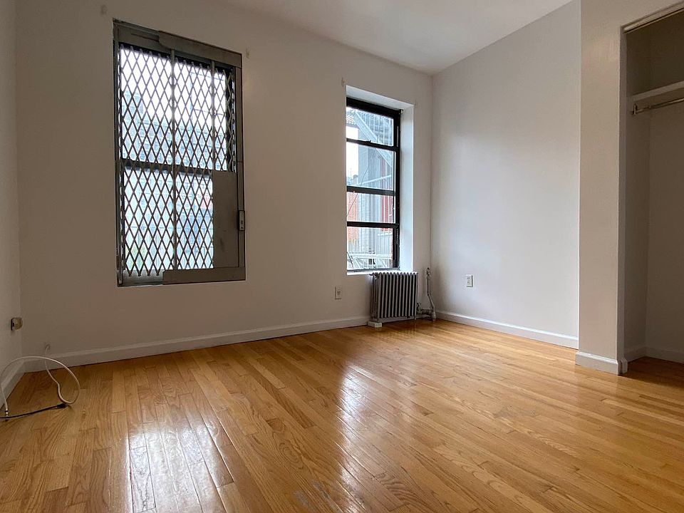 1st image of 68 Forsyth St #14