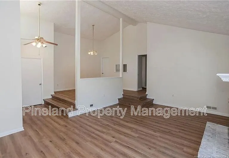 2012 Lakemeadow Dr — Photo 8