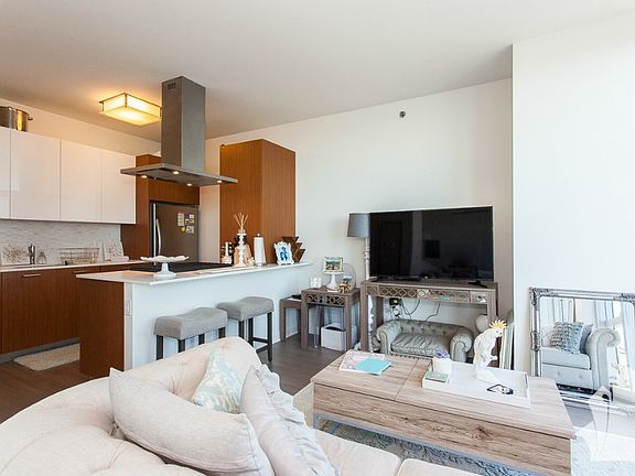 2nd image of 501 N Lake Shore Dr #878401