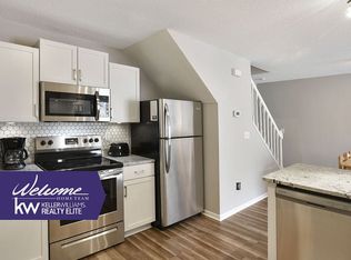 4086 Beaver Dam Rd, Eagan, MN 55122