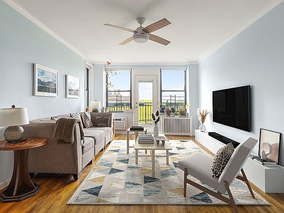 2nd image of 540 Ocean Pkwy APT 6S
