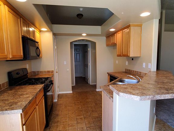 5th image of 2078 W Lake Pointe Ct