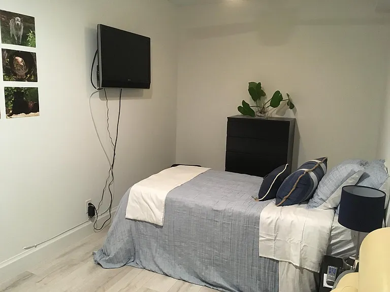 6049 Balboa Cir #105 — Photo 21