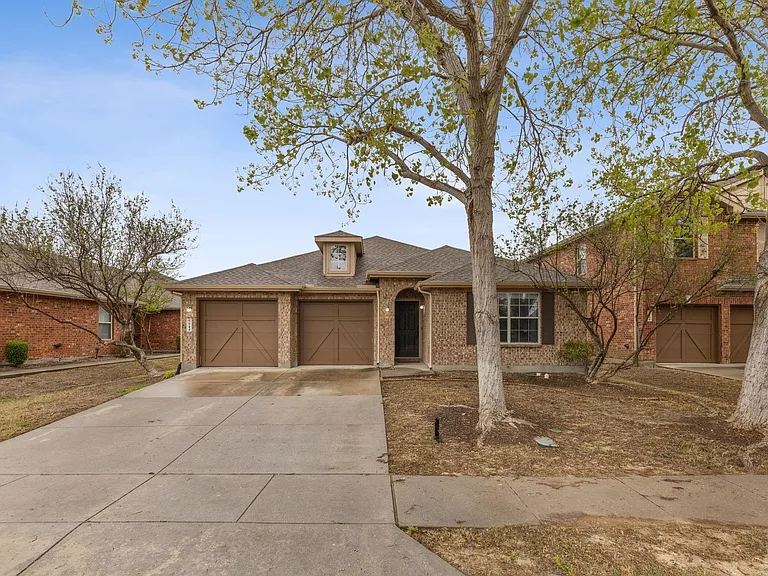 5944 Snow Creek Dr — Photo 2