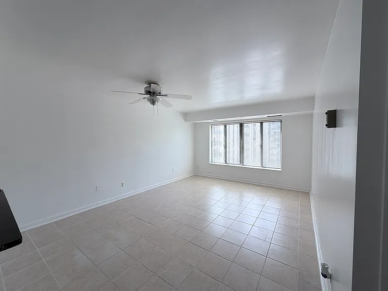 3100 S Manchester St #603 — Photo 3