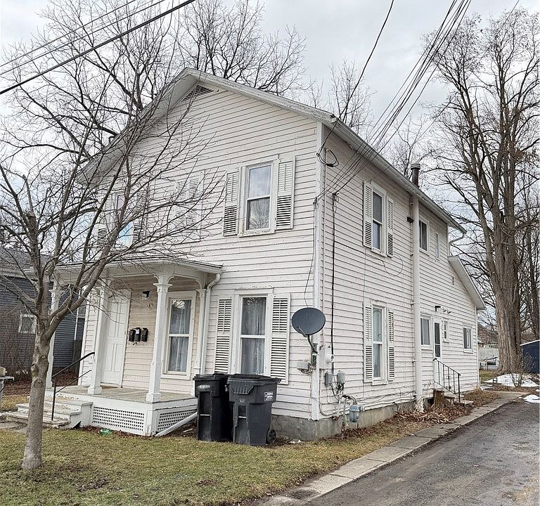 1st image of 18 Hollister St