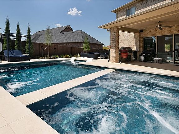 2nd image of 16749 Little Leaf Ln