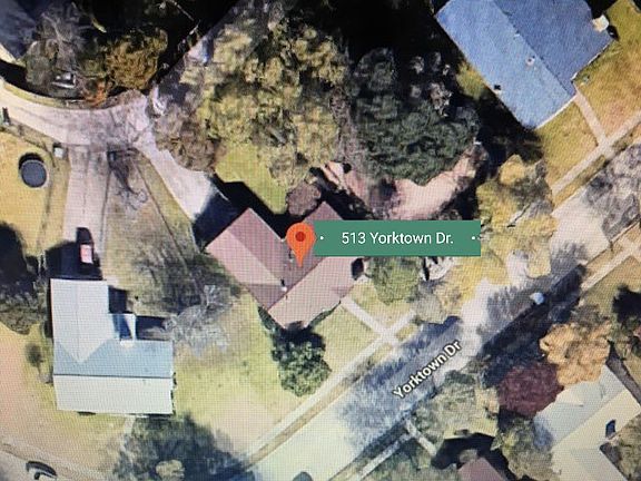 2nd image of 513 Yorktown Dr