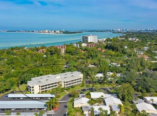 225 Hourglass Way APT 104, Sarasota, FL 34242