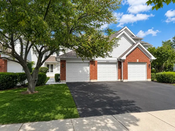 882 Nelli Ct APT 109, Naperville, IL 60563