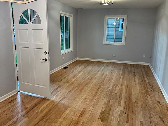 2nd image of 2316 S Corona St