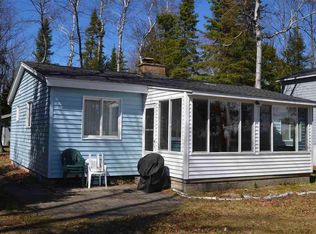 14469 Birch Pointe Dr, Kewadin, MI
