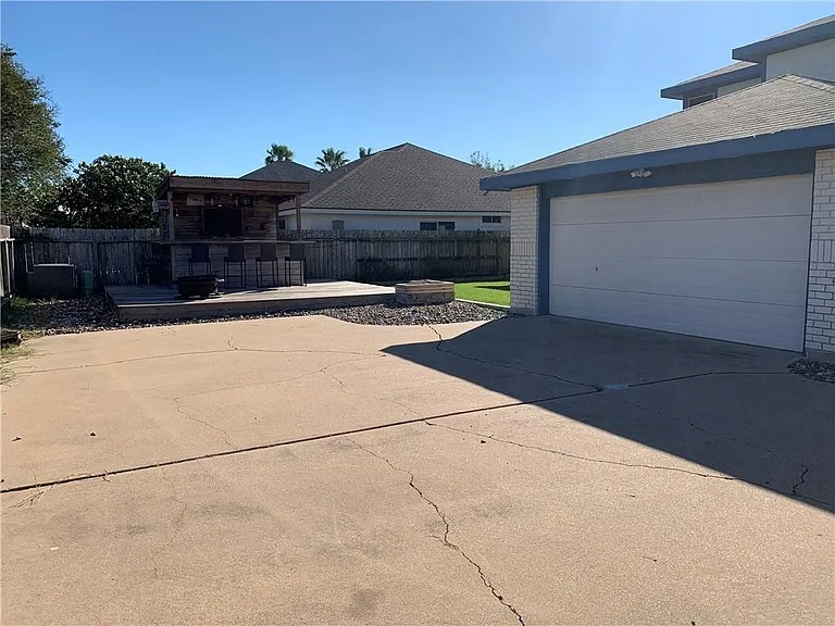 15334 Barataria Dr — Photo 16