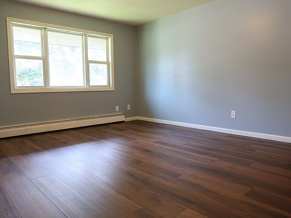 3rd image of 2515 McKee Ave SW #4