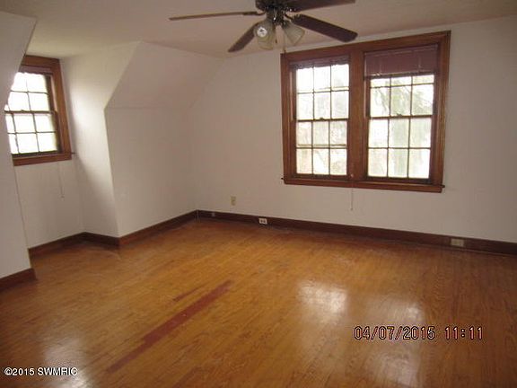4th image of 3827 Portage St