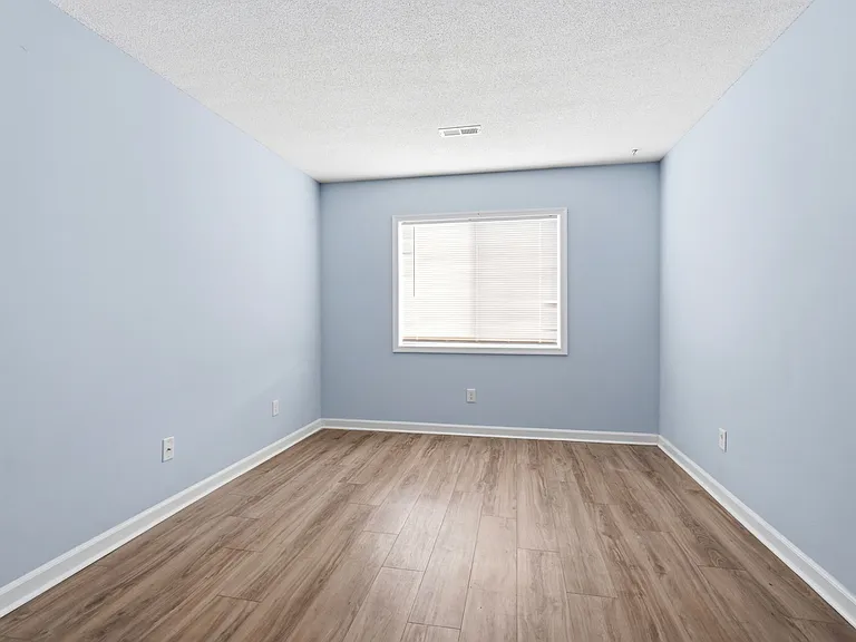 1451 Turkey Ridge Dr #D — Photo 15