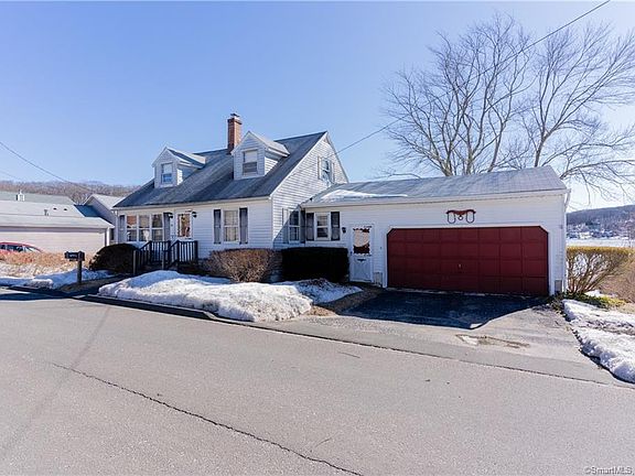 3rd image of 54 Lakeside Dr