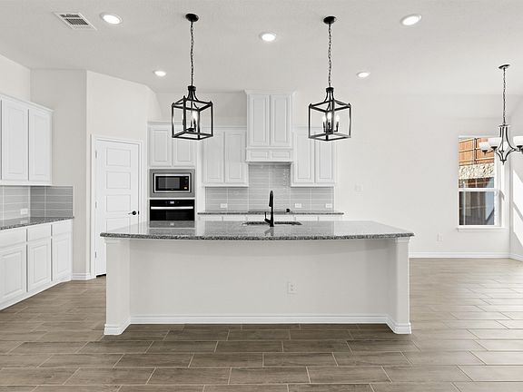 4th image of 2453 Timber Hills Dr