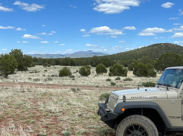 72B N Bowling Ln, Ash Fork, AZ 86320