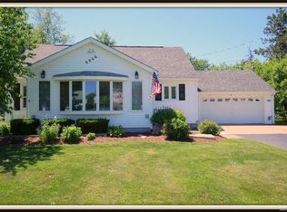 5966 Garlow Rd, Niagara Falls, NY 14304