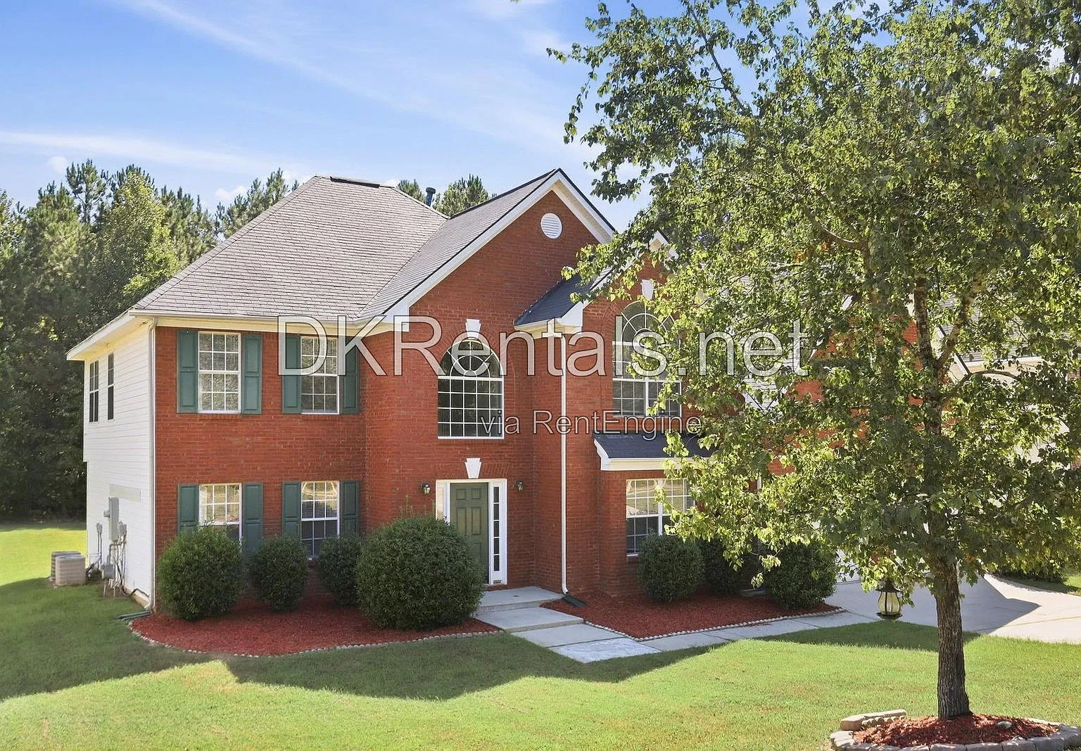 4 bed, 3.0 bath, 3363 sqft, $2,495 — Photo 2