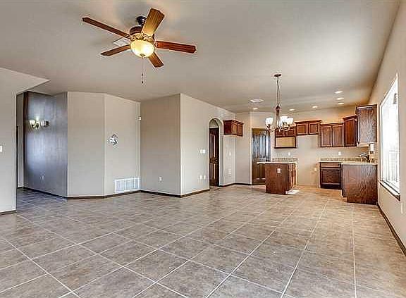 4th image of 6901 Brown Mesquite Ln