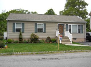 889 Terry Ln, New Bedford, MA 02745