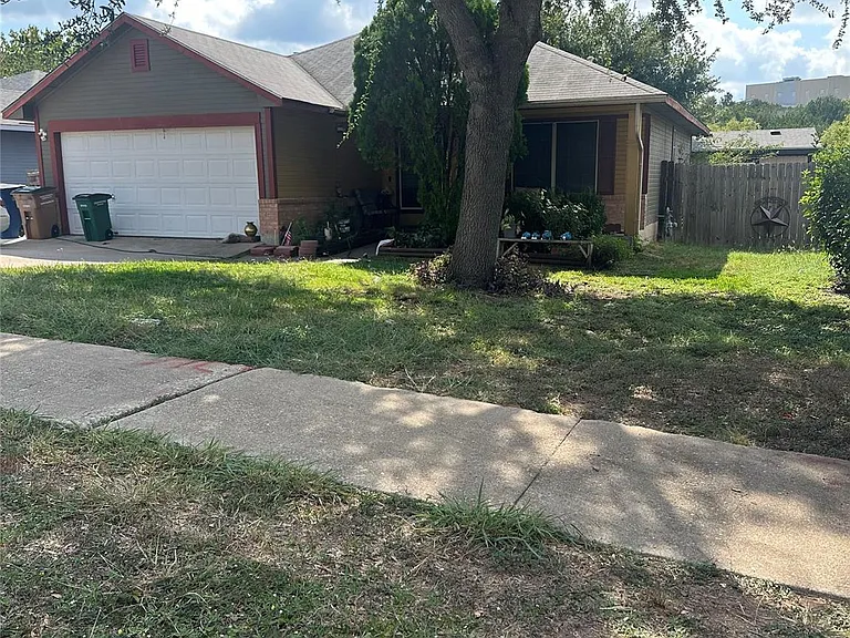 7007 Colony Loop Dr — Photo 1