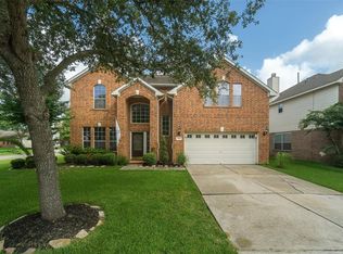215 Cay Crossing Ln, Dickinson, TX 77539