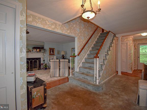 2nd image of 1312 Oak St