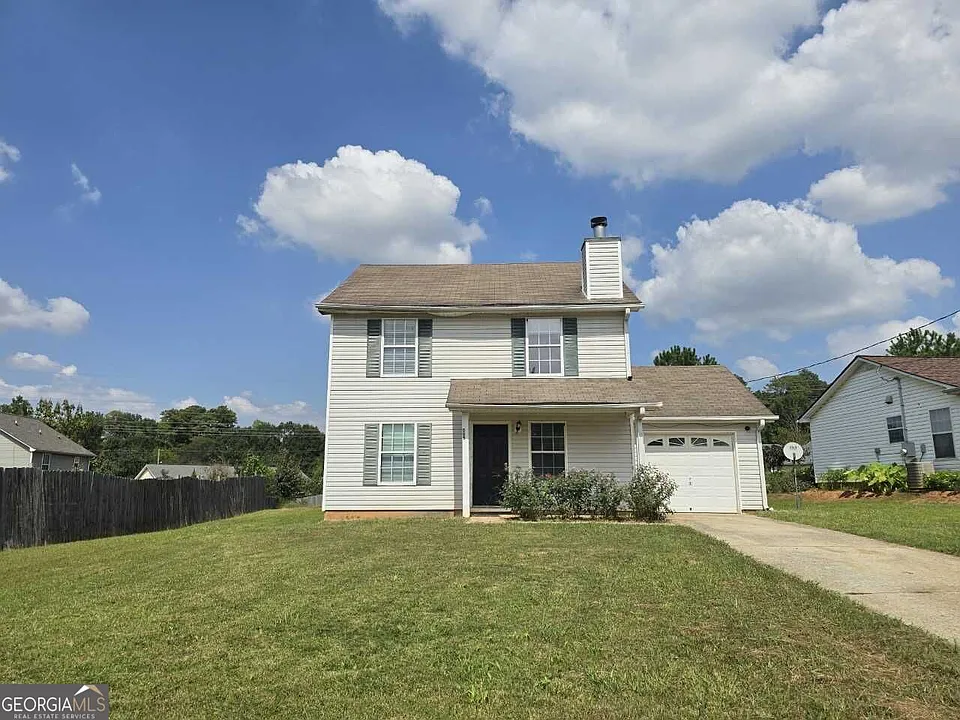585 Forest Hills Path