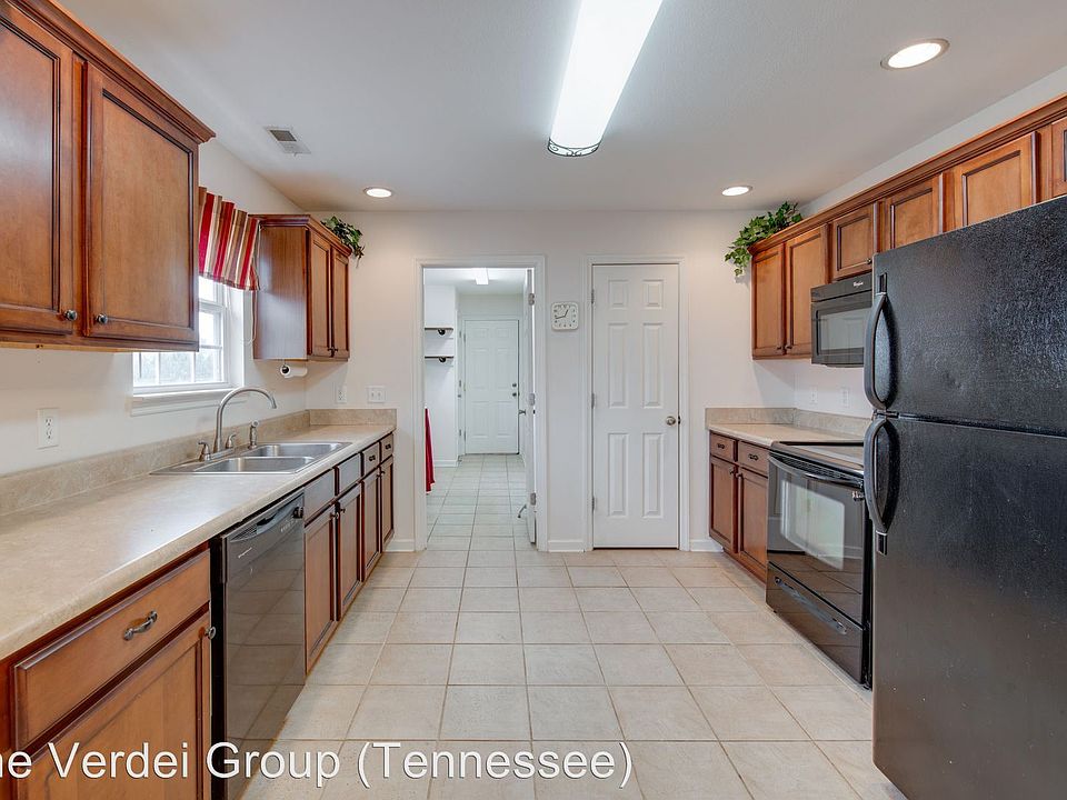1st image of 10073 Falcon Crest Dr