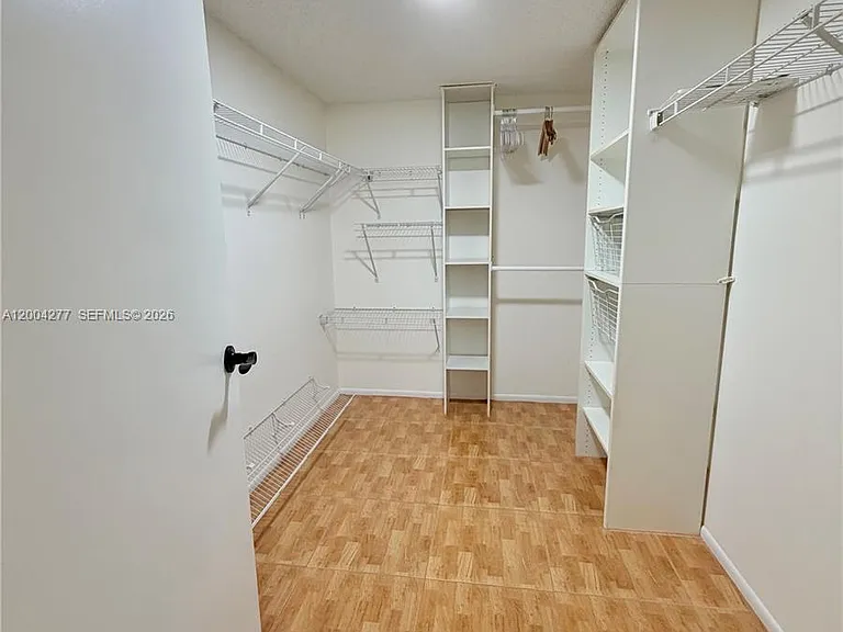 1203 Bahama Bnd #G1 — Photo 22