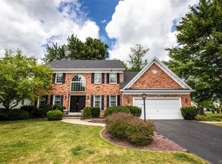 6935 Lockwood Ln, Lockport, NY 14094