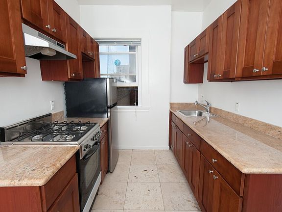 4th image of 1050 Post St APT 0018