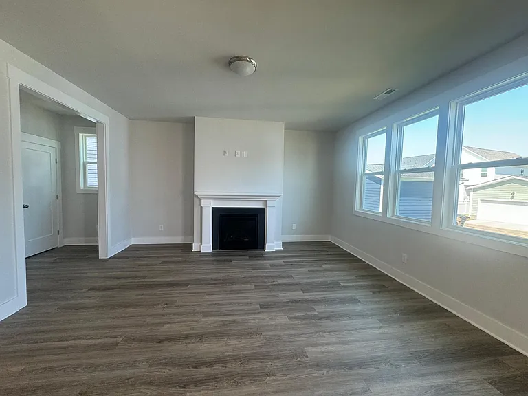 121 Broadwater Dr — Photo 7