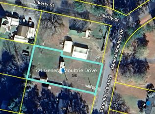 721 General Moultrie Dr, Bonneau, SC 29431