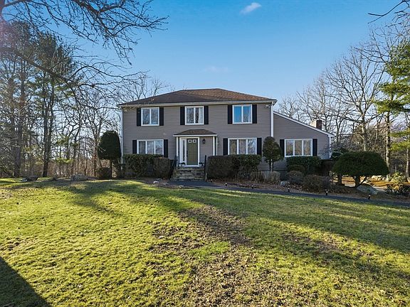 2nd image of 22 Magnolia Rd