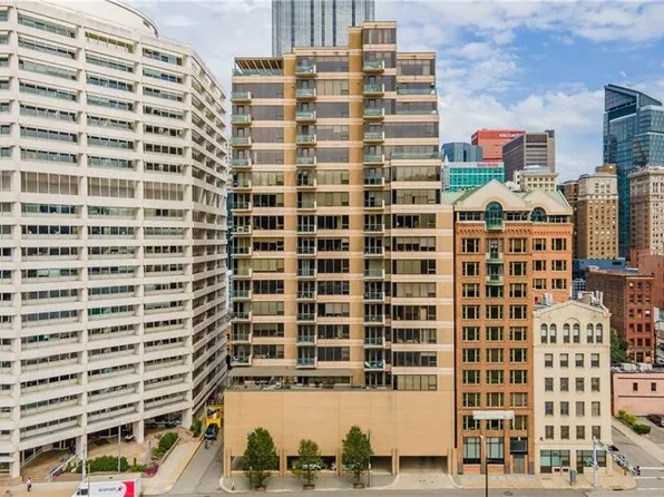 151 Fort Pitt Blvd APT 1704, Pittsburgh, PA 15222