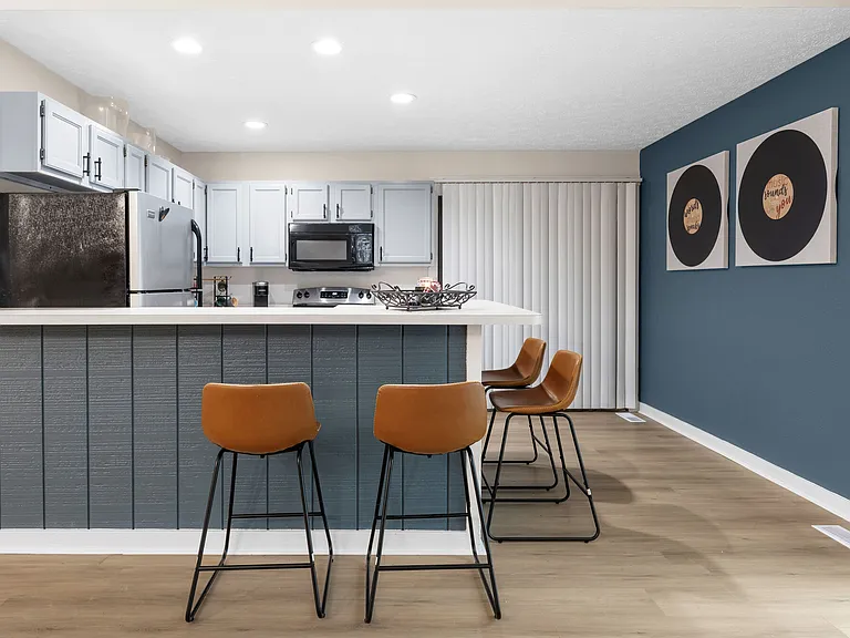 Hyde Park Townhomes — Photo 12