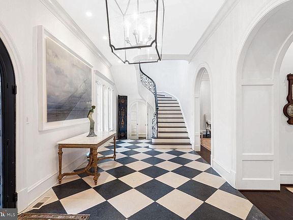 3rd image of 4825 Dexter Ter NW